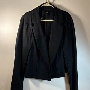 TORRID  Crop Black Blazer